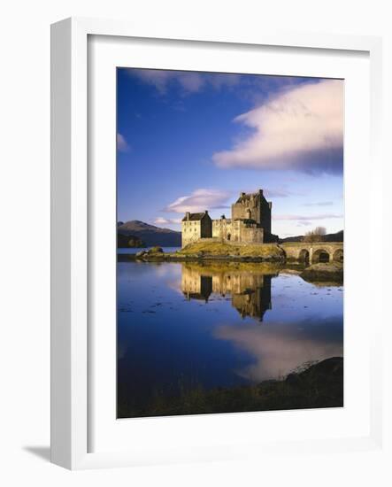 Great Britain, Scotland, Eilean, Donan Castle, Loch Duich-Thonig-Framed Photographic Print
