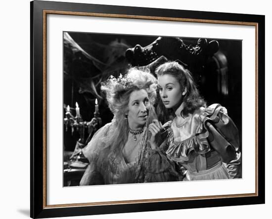 Great Expectations, Martita Hunt, Jean Simmons, 1946-null-Framed Photo