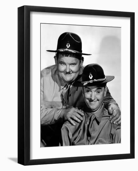 Great Guns, Oliver Hardy, Stan Laurel [Laurel and Hardy], 1941-null-Framed Photo