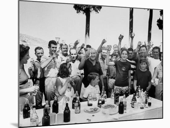 Greek Millionaire Stavros Niarchos with Family-null-Mounted Premium Photographic Print