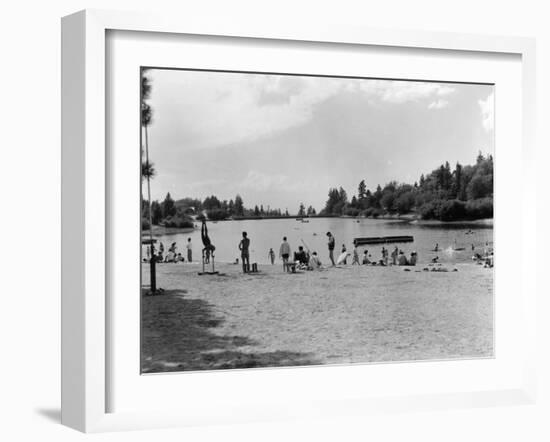 Green Valley Lake in San Bernardino Mountains Photograph - Green Valley Lake, CA-Lantern Press-Framed Art Print