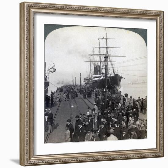 Greetings for Newcomers on the Pier Alongside the Pacific Mail Ss 'China, at Yokohama, Japan, 1904-Underwood & Underwood-Framed Giclee Print