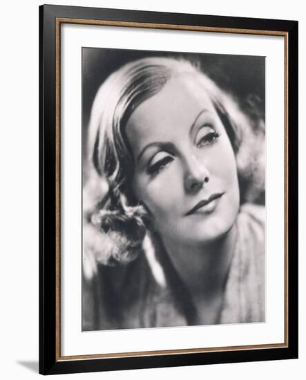 Greta Garbo Swedish-American Film Actress-null-Framed Photographic Print