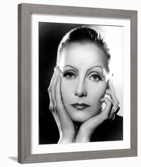 Greta Garbo-null-Framed Photo