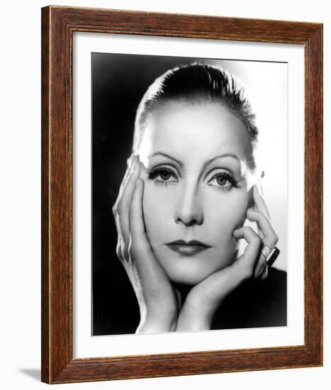 Greta Garbo-null-Framed Photo