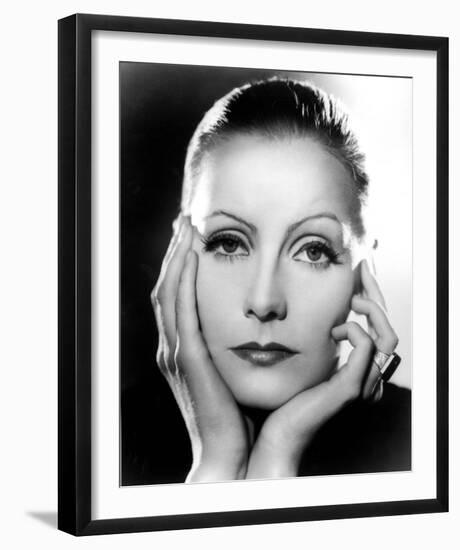 Greta Garbo-null-Framed Photo