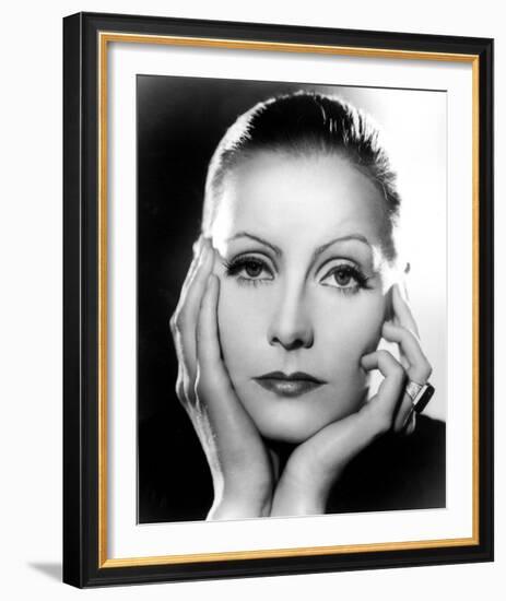 Greta Garbo-null-Framed Photo