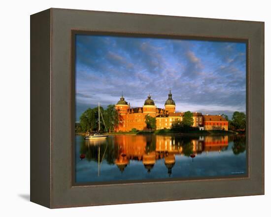 Gripsholm Castle, Mariefred, Sormland, Sweden-Steve Vidler-Framed Premier Image Canvas