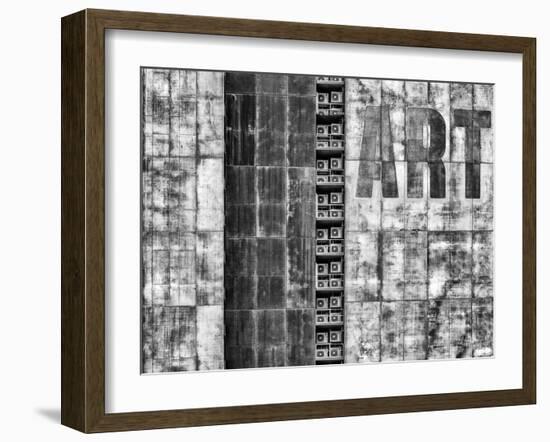 Gritty Palace-Wayne Pearson-Framed Photographic Print