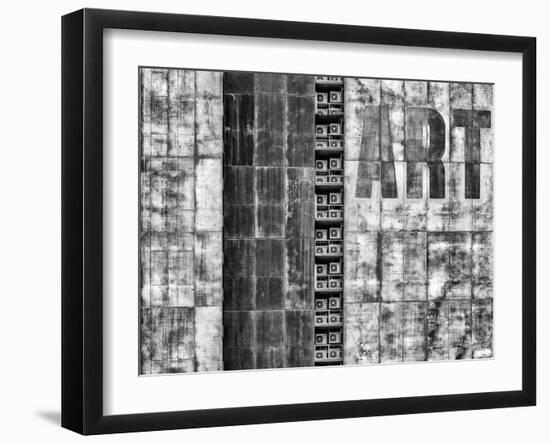 Gritty Palace-Wayne Pearson-Framed Photographic Print