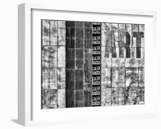 Gritty Palace-Wayne Pearson-Framed Photographic Print