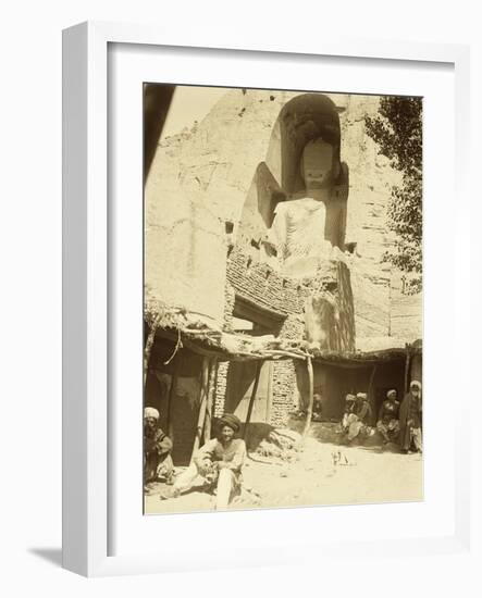 Grottes de Bamiyan : le Buddha de 53 mètres-null-Framed Giclee Print