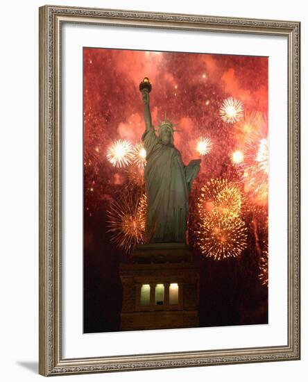 Grucci Fireworks Light the Sky Over the Statue of Liberty-null-Framed Photographic Print