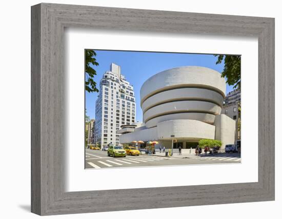 Guggenheim Museum of Modern and Contemporary Art, New York, USA-Simon Montgomery-Framed Photographic Print