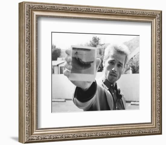 Guy Pearce, Memento (2000)-null-Framed Photo