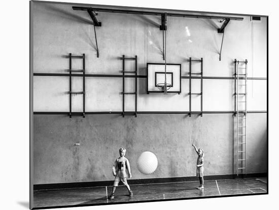 Gym-Susanne Stoop-Mounted Photographic Print