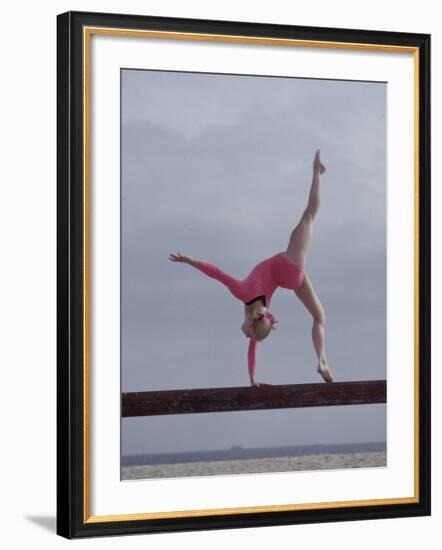 Gymnast Cathy Rigby, Long Beach, California-John Dominis-Framed Premium Photographic Print