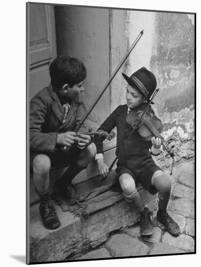 Gypsy Children Playing Violin in Street-William Vandivert-Mounted Photographic Print