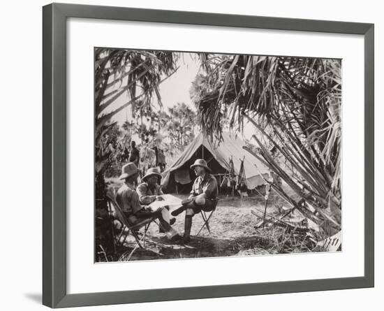 Haardt, Audouin-Dubreuil et Bettembourg au campement de chasse de Am Dafok-null-Framed Giclee Print