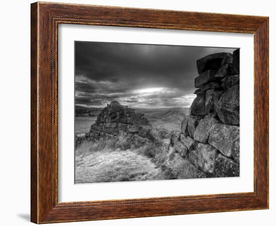 Hadrians Wall, Northumberland, UK-Alan Copson-Framed Photographic Print