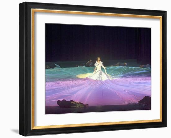 Hala Rislan, a Syrian Opera Singer, Sings at the End of the 10-Day Damascus Theater Festival-Bassem Tellawi-Framed Photographic Print