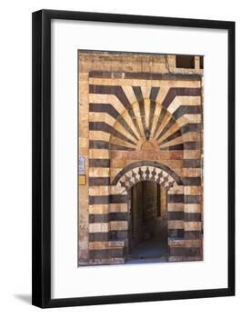 Halil-ur Rahman Mosque, Sanliurfa, Turkey-Keren Su-Framed Photographic Print