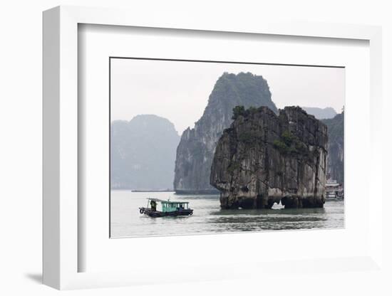 Halong Bay, UNESCO World Heritage Site, Vietnam, Indochina, Southeast Asia, Asia-Richard Cummins-Framed Photographic Print