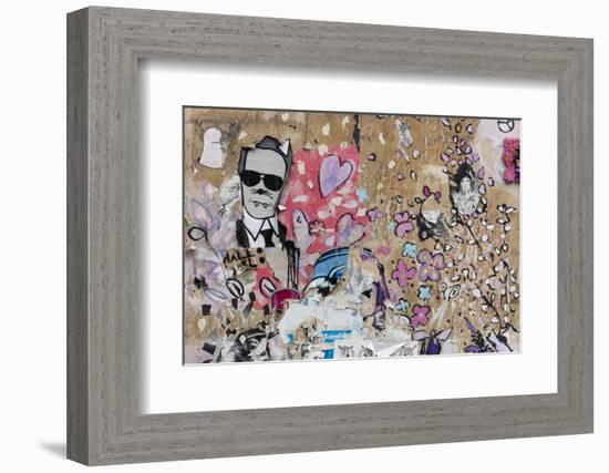 Hamburg, Karolinenviertel District, Wall, Brightly, Graffiti-Catharina Lux-Framed Photographic Print