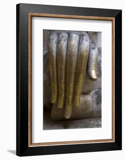 Hand of the Phra Achana Buddha Figure-Alex Robinson-Framed Photographic Print