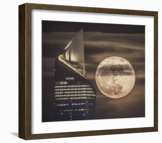 Handling The Supermoon-Faisal Alnomas-Framed Giclee Print