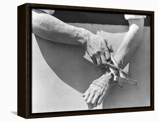 Hands of the Puppeteer, 1929-Tina Modotti-Framed Premier Image Canvas