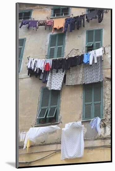 Hanging Laundry, Ventimiglia, Medieval, Old Town, Liguria, Imperia Province, Italy, Europe-Wendy Connett-Mounted Photographic Print