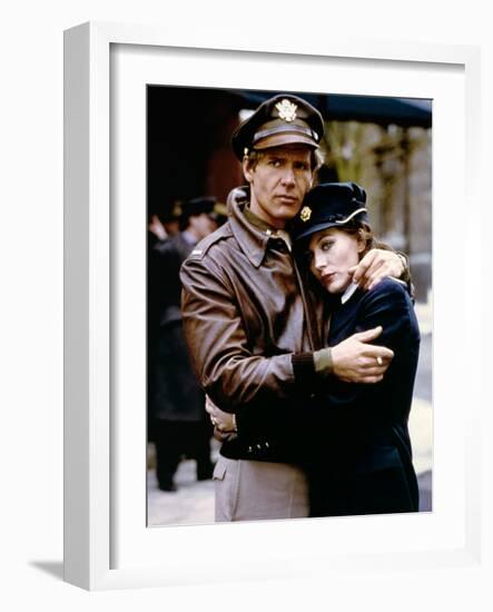 HANOVER STREET, 1979 directed by PETER HYAMS Harrison Ford and Lesley-Anne Down (photo)-null-Framed Photo