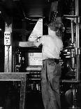 Woman Working as a Ship Welder in the Richmond Shipyards-Hansel Mieth-Photographic Print