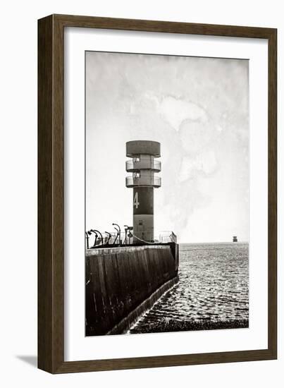 Harbour Wall-Torsten Richter-Framed Photographic Print