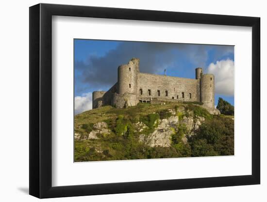 Harlech Castle, a medieval castle built by Edward 1 in 1282, UNESCO World Heritage Site, Harlech, G-James Emmerson-Framed Photographic Print