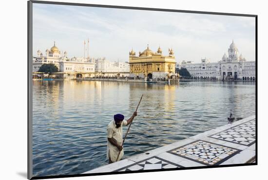 Harmandir Sahib (Golden Temple), Amritsar, Punjab, India-Ben Pipe-Mounted Photographic Print