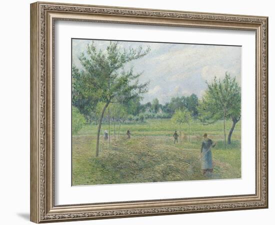 Haymaking at Éragny, 1892-Camille Pissarro-Framed Giclee Print