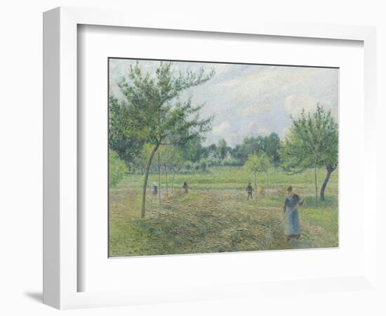 Haymaking at Éragny, 1892-Camille Pissarro-Framed Giclee Print