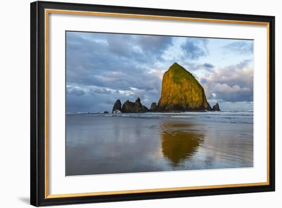 Haystack Rock at Dawn, Cannon Beach, Oregon, USA-Chuck Haney-Framed Photographic Print