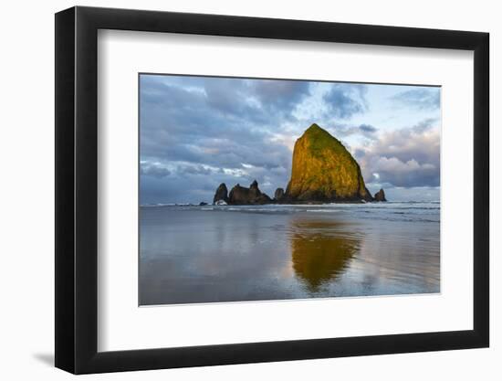 Haystack Rock at Dawn, Cannon Beach, Oregon, USA-Chuck Haney-Framed Photographic Print