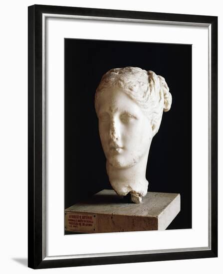 Head of Aphrodite, 325 BC Sculpture from School of Praxiteles from Apulia, Italy BC-null-Framed Giclee Print