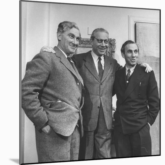 Head of London Film Productions Alexander Korda with His Brothers Vincent Korda and Zoltan Korda-Nat Farbman-Mounted Premium Photographic Print