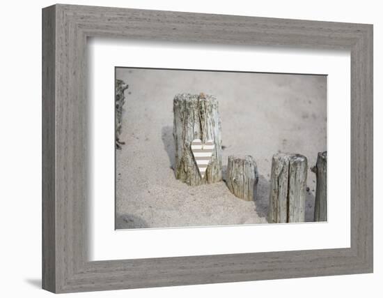 Heart Charms, Wooden Pole, Beach, Icon, Love-Andrea Haase-Framed Photographic Print