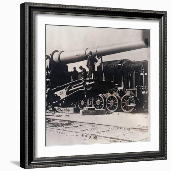 Heavy artillery on a train, c1914-c1918-Unknown-Framed Photographic Print