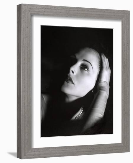 Hedy Lamarr, 1941-null-Framed Photographic Print