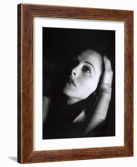 Hedy Lamarr, 1941-null-Framed Photographic Print