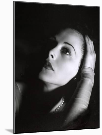 Hedy Lamarr, 1941-null-Mounted Photographic Print