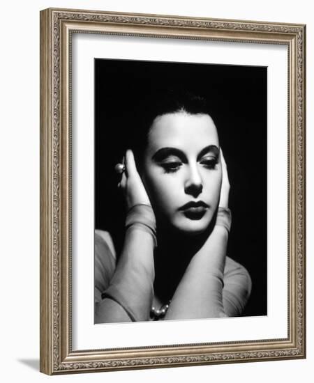 Hedy Lamarr, 1941-null-Framed Photographic Print