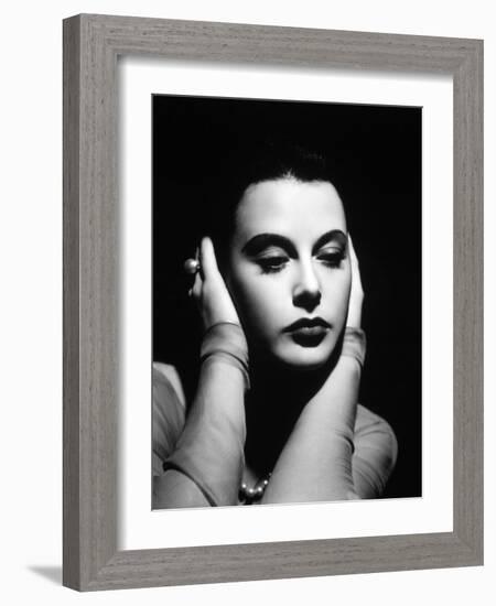 Hedy Lamarr, 1941-null-Framed Photographic Print